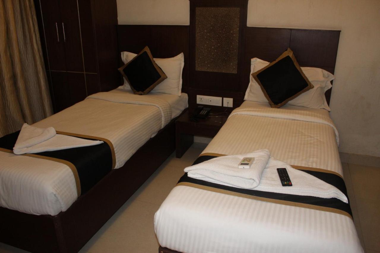 Sky Gate Hotel Near Apollo Main, Women'S & Children'S Us Consulate Sankara Netralaya Goethe Institute Prestigepalladium Shastri Bhavan Senmozhi Poonga Raj Ratnam Stadium Taj Coromandal India Oil Bhavan Dr Mohan'S Diabetics Vac Chennai Luaran gambar